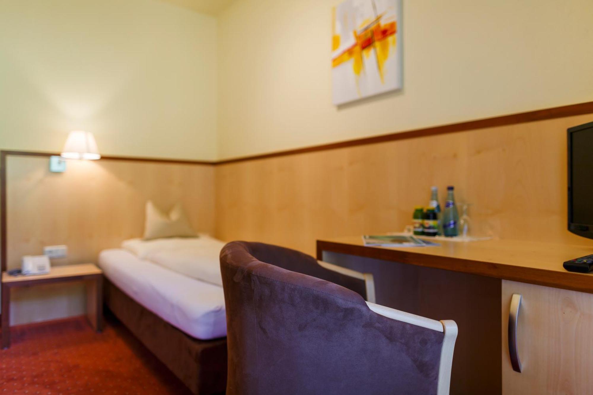 Seehotel Vinzenz Velden am Wörthersee Kamer foto