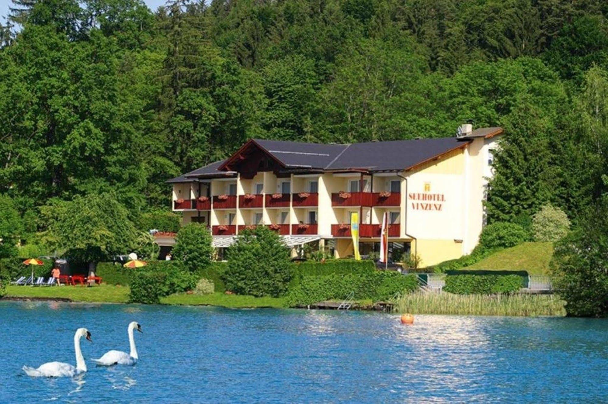 Seehotel Vinzenz Velden am Wörthersee Buitenkant foto